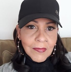 Meet your Posher, Debra